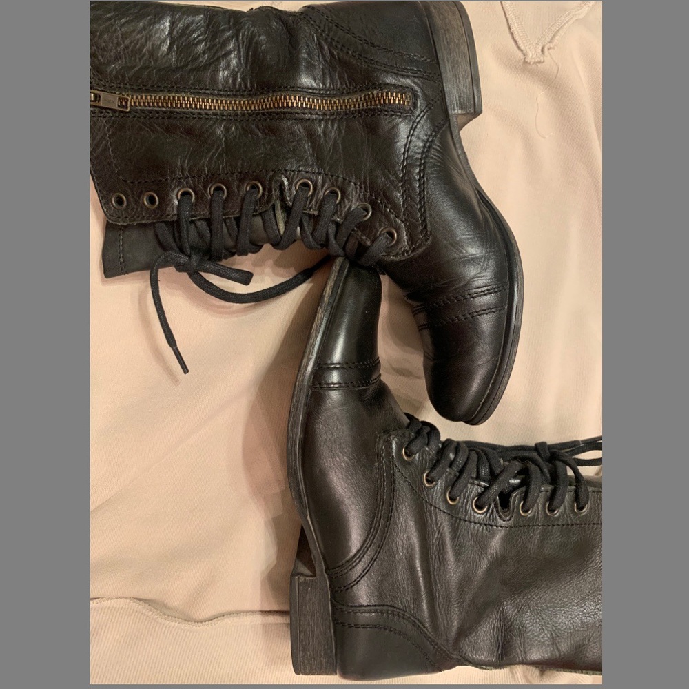 Combat boots